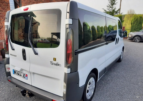 Renault Trafic cena 26900 przebieg: 261282, rok produkcji 2005 z Piła małe 277